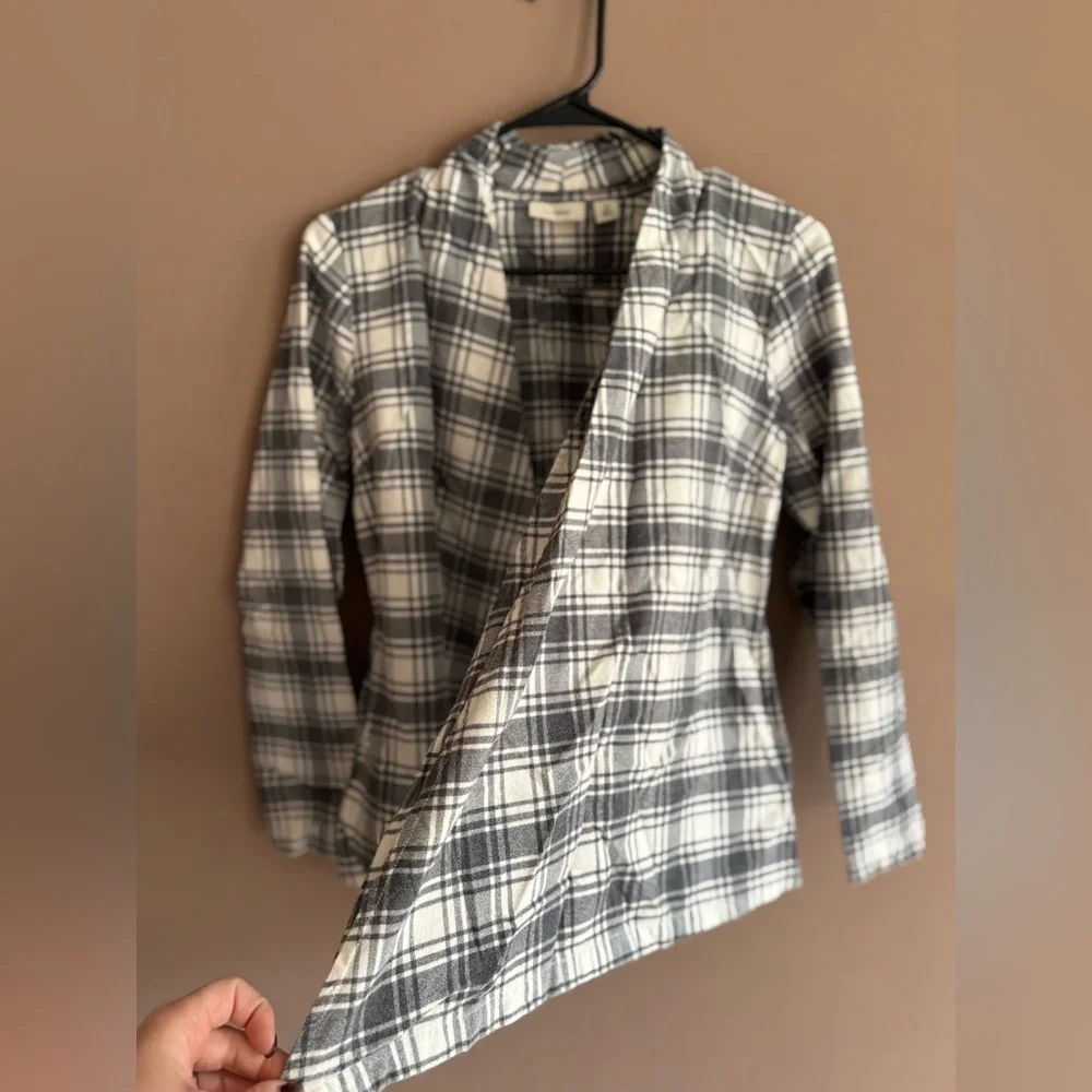 L.L. Bean Regular Flannel Open Front Cardigan - Picture 4 of 10
